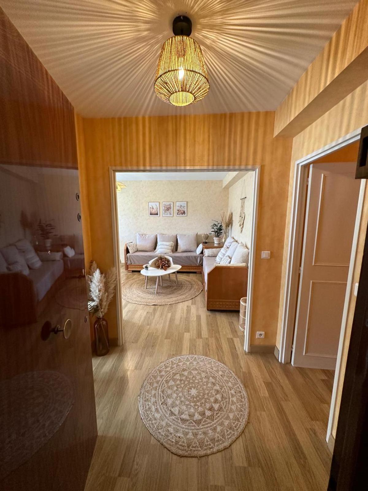 Spacieux 2 Chambres 65M2 Climatise Au Village Medieval Entre Nice Et Antibes Villeneuve-Loubet Εξωτερικό φωτογραφία