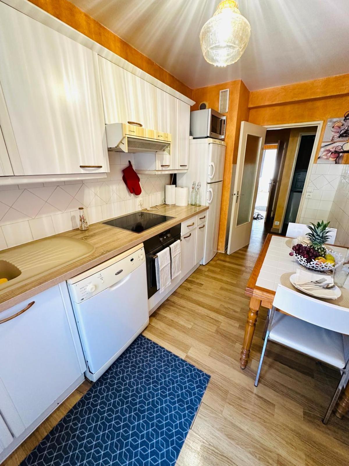 Spacieux 2 Chambres 65M2 Climatise Au Village Medieval Entre Nice Et Antibes Villeneuve-Loubet Εξωτερικό φωτογραφία